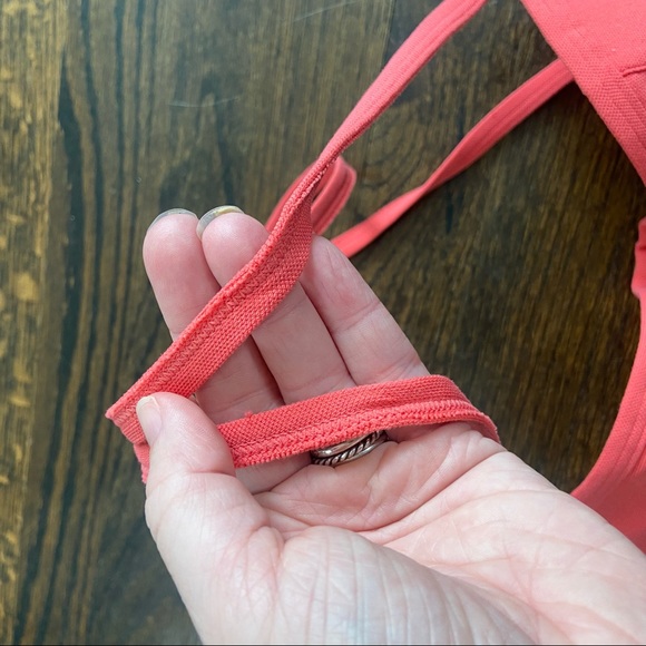 Victoria Secret Coral Bikini Top - Size 34B - Picture 5 of 8